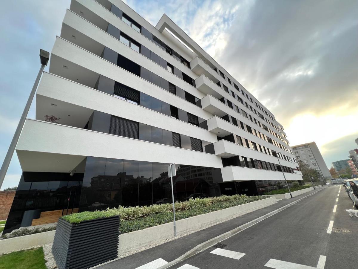 Luxury Haven In Zagreb Apartment Exterior photo